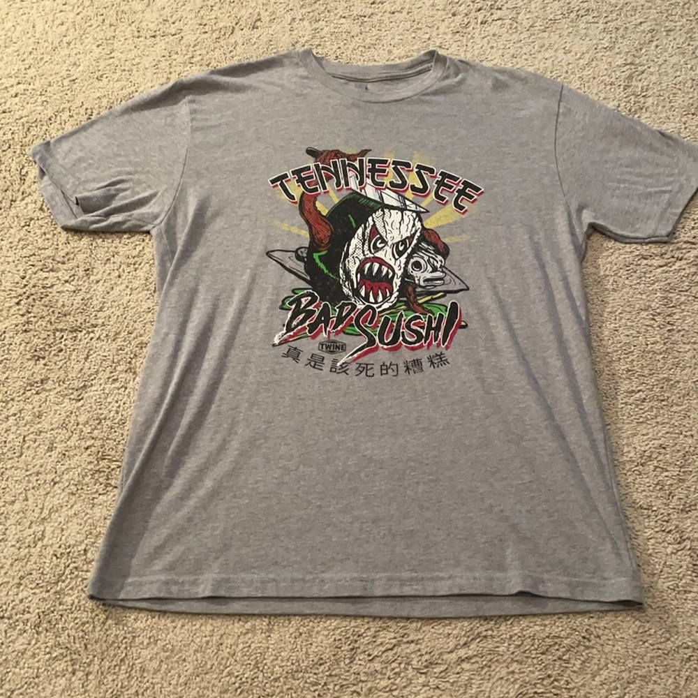Twine T shirt L
